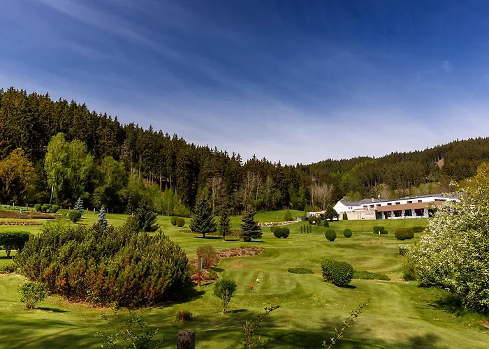 Cihelny Golf & Wellness מלון 4*