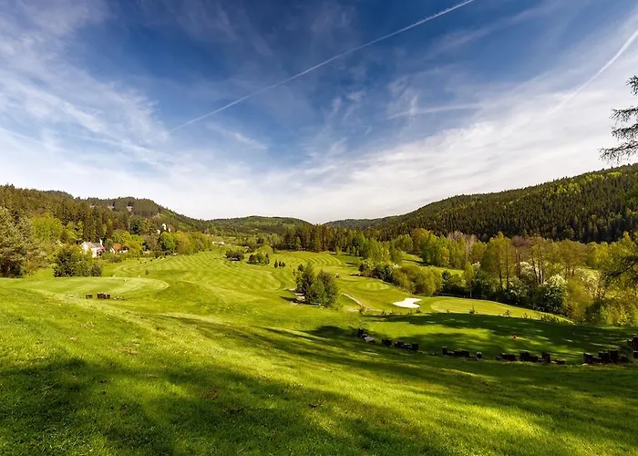 Cihelny Golf & Wellness 4* קרלובי וארי