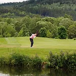 Cihelny Golf & Wellness מלון 4*